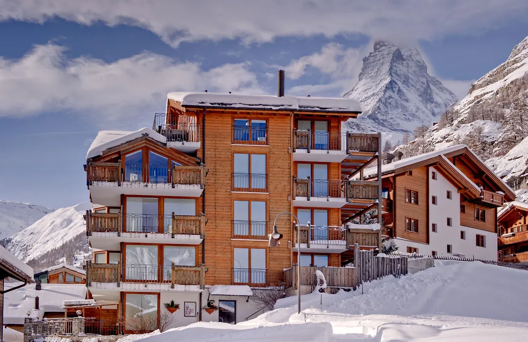 22 Summits Apartments-1