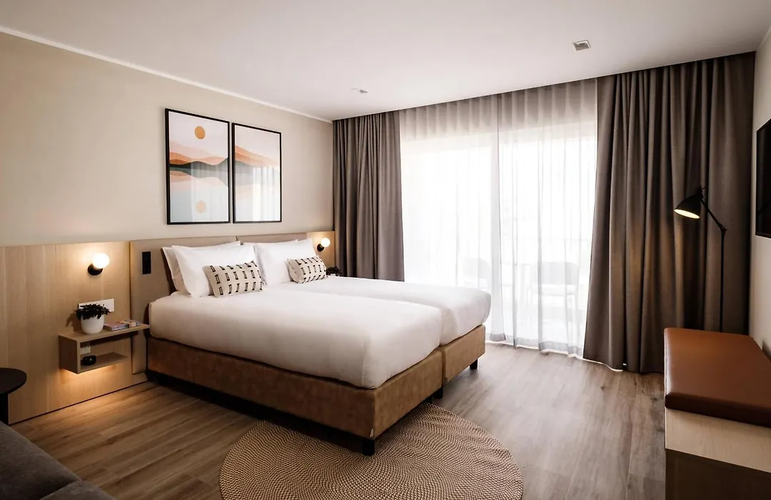 Strand Suites By Neu Collective-1