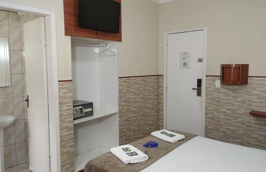 Hotel Brooklin-1
