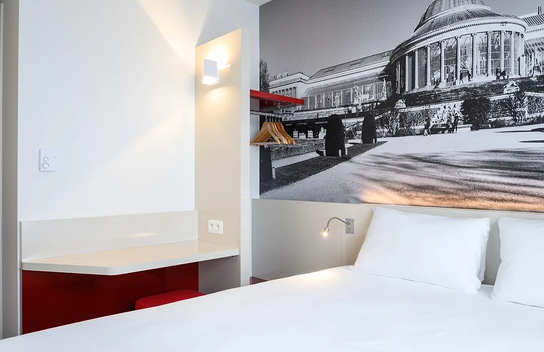 B&B Hotel Brussels Centre Gare Du Midi-1