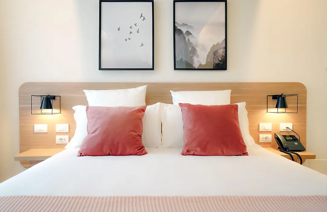 Bergamo Inn 15-1