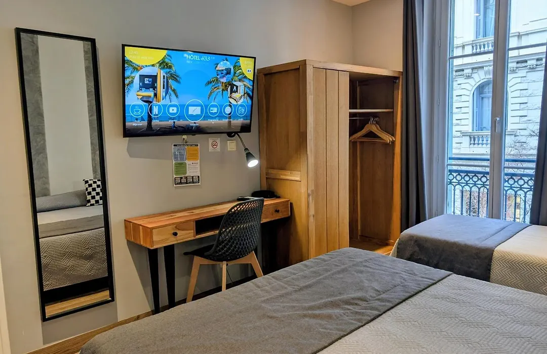 H33 Hotel-1