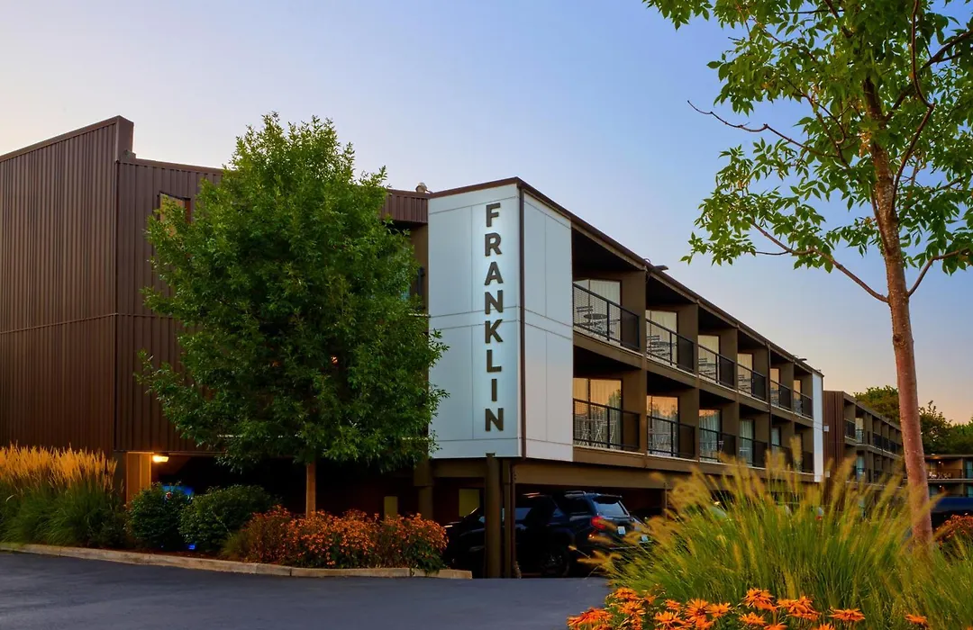 Hayward Inn-1
