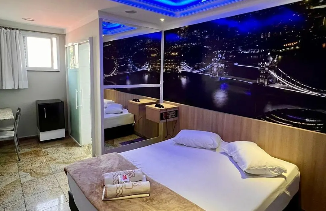 Motel Segredos (Adults Only)-1