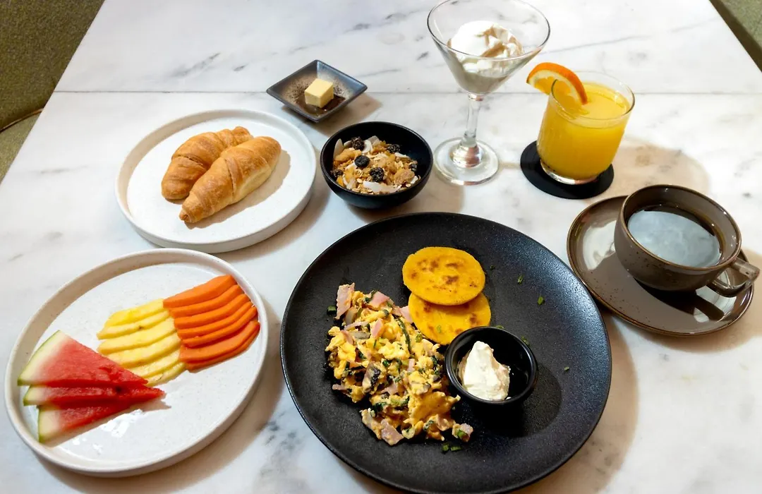 El Marques Hotel Boutique By Geh Suites-1