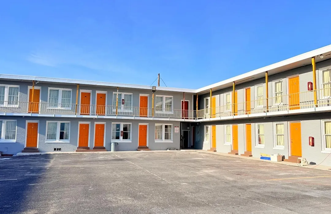 Beachtree Motel-1