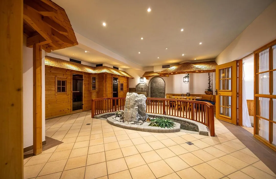 Hotel Alpenrose-1