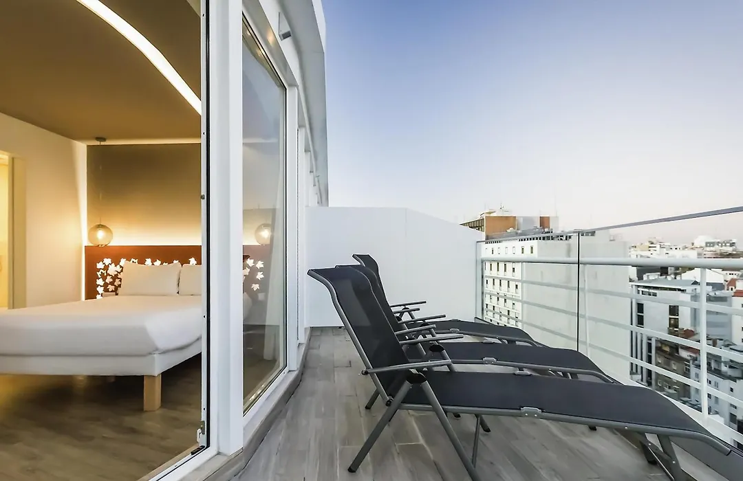 Ibis Styles Lisboa Centro Marquês de Pombal-1
