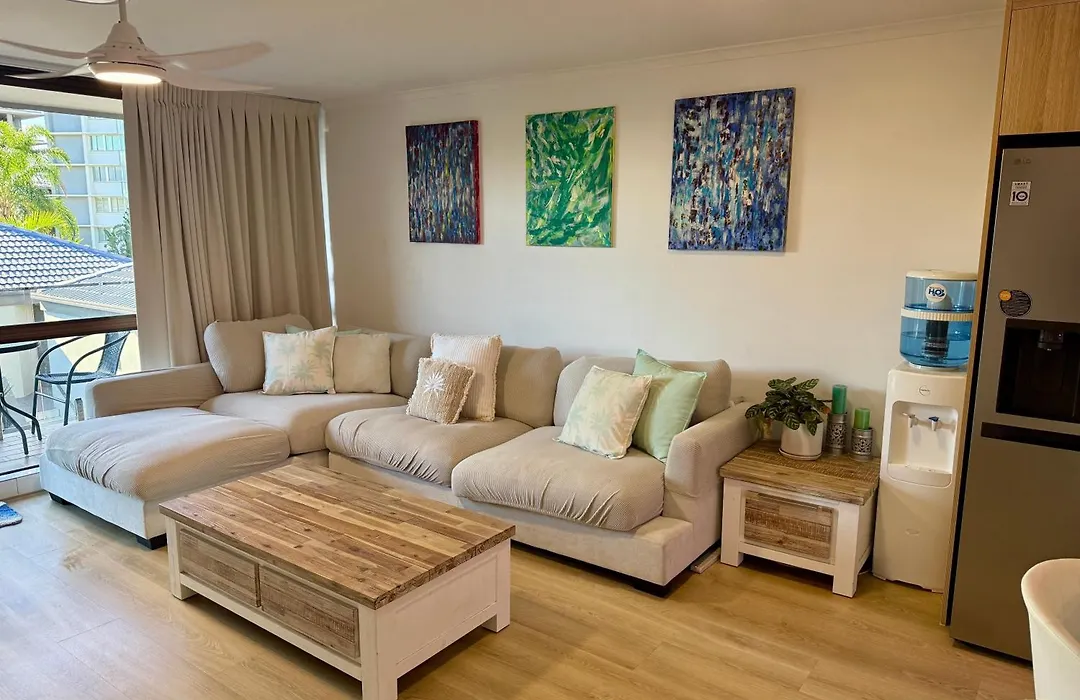 Burleigh Palms Holiday Apartments-1