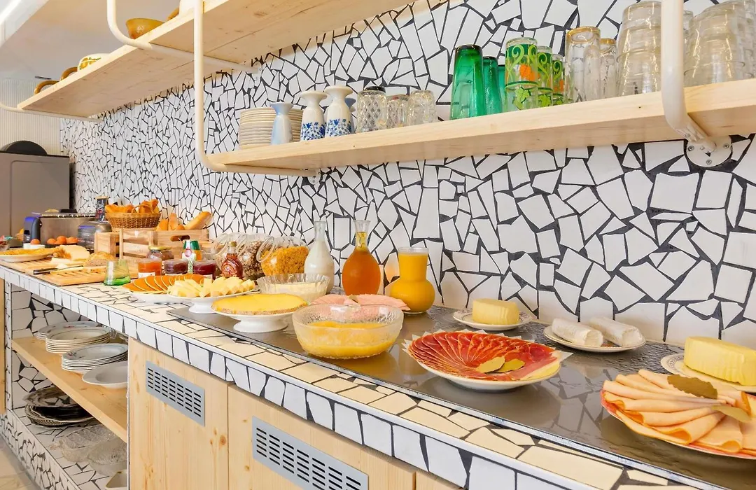 ibis Styles Salon de Provence-1