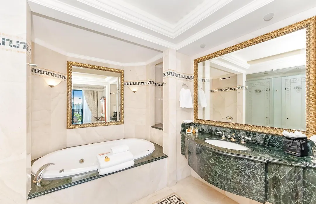 Imperial Hotel Gold Coast-1