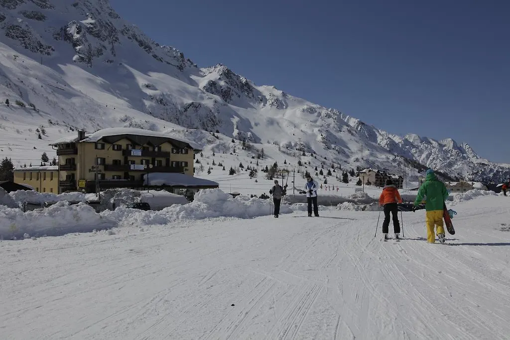 Hotel Dolomiti-1