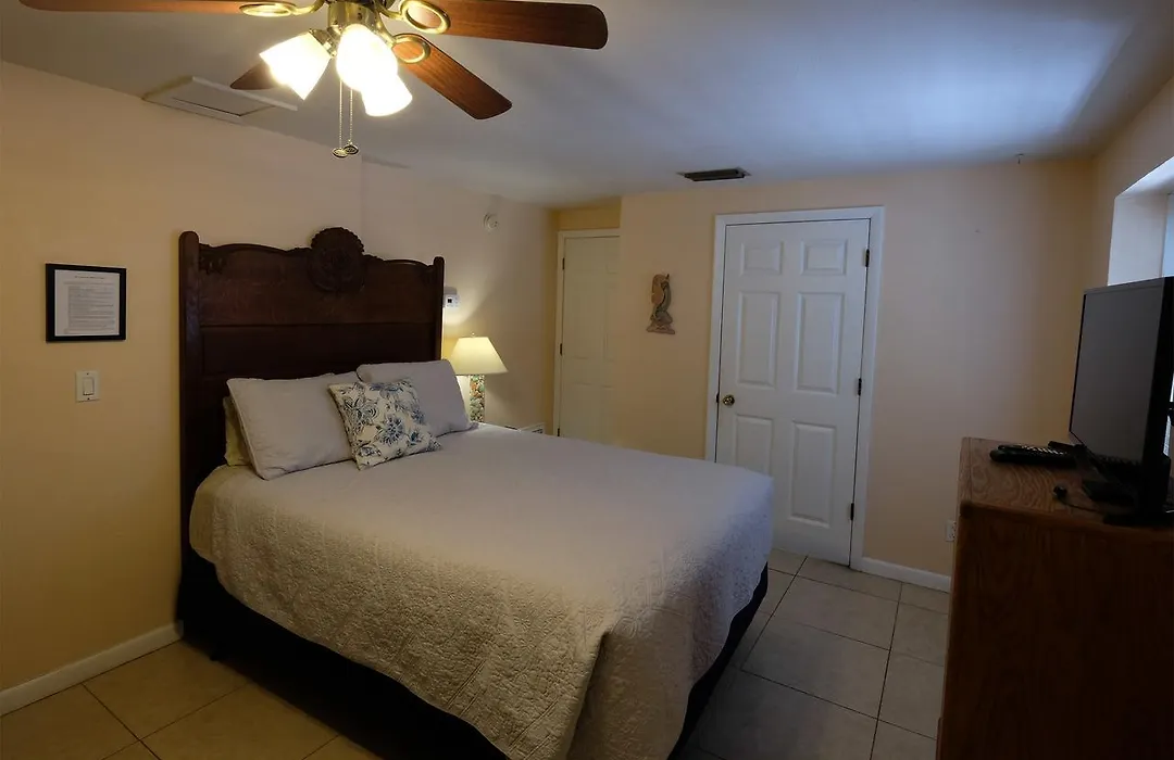 Seahorse Cottages - Adults Only-1
