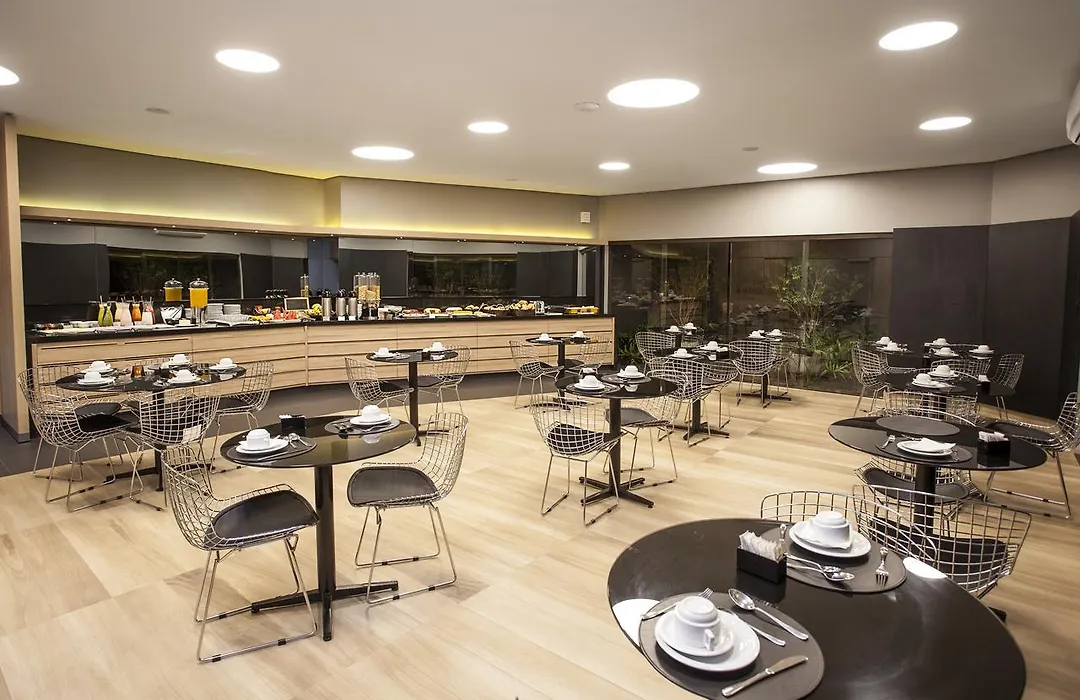 Max Plaza Hotel-1