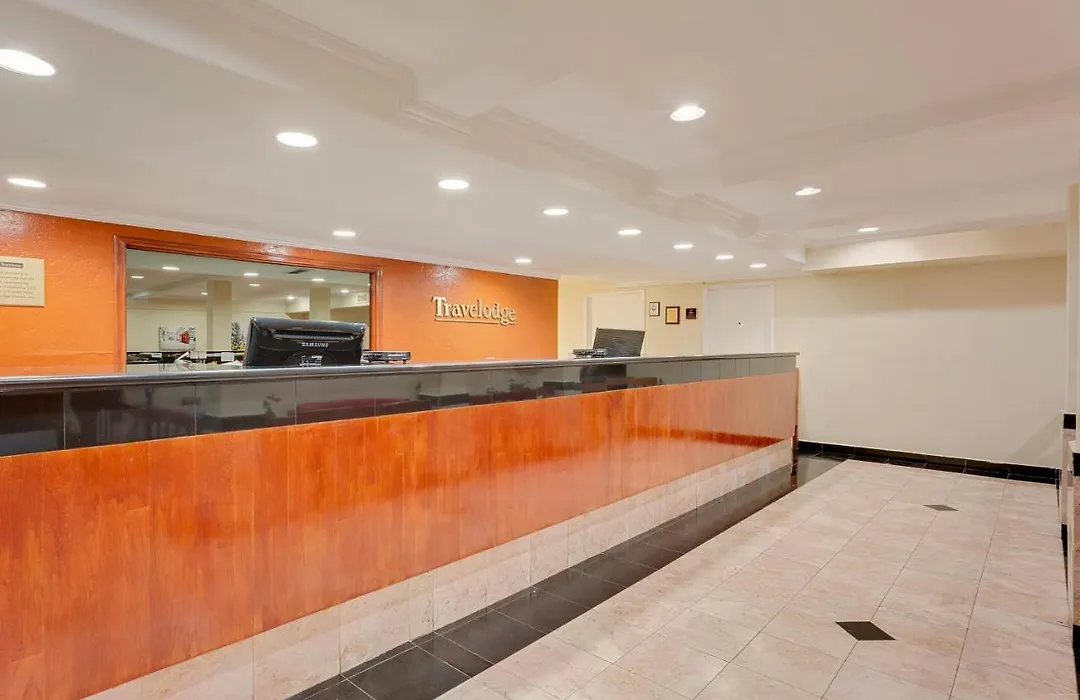 Travelodge By Wyndham El Centro-1