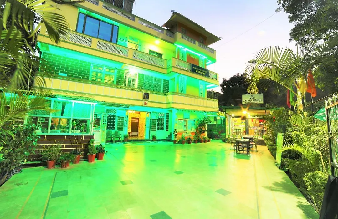 Shri Ganesh Hotel-1