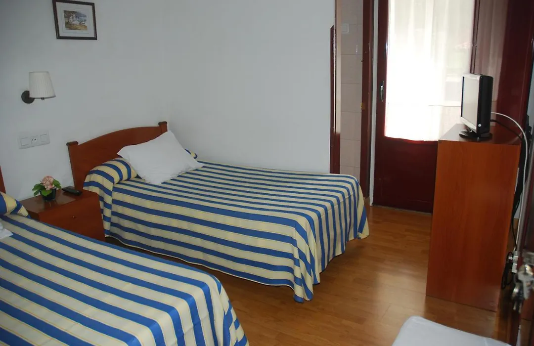 Hotel Caravia-1