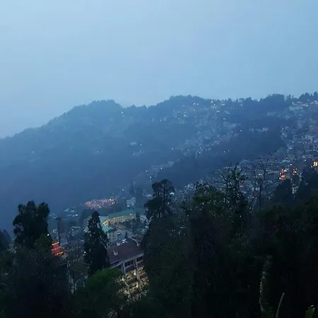 Hotel Taktsang Darjeeling-2