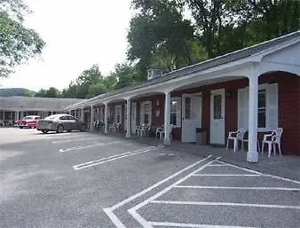 Knights Inn Bennington-3