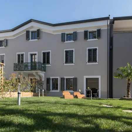 Residence La Torre Con Private Park-2
