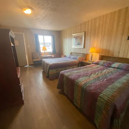 Round-Up Motel-3