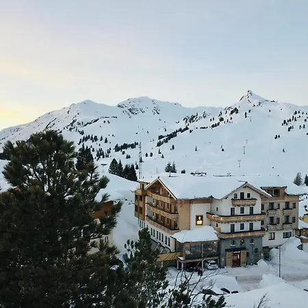 Hotel Alpenland-3