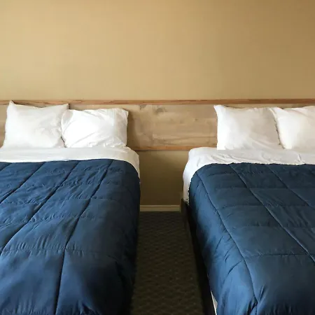 Voyageur Motel-2
