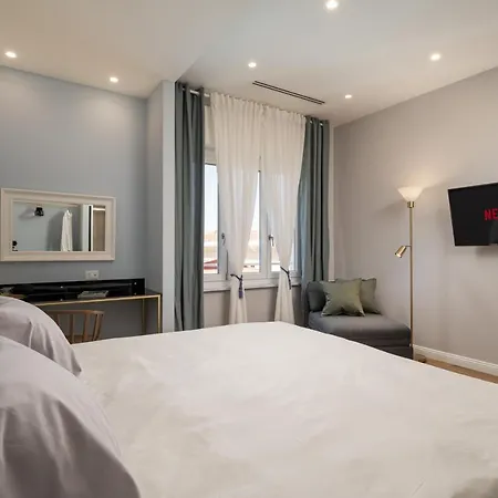 Skyline View Suites-Nue Suites-2