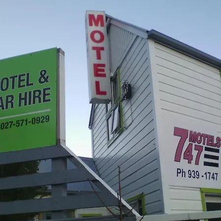 747 Motel-2