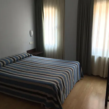 Hotel Madrid Rio-3