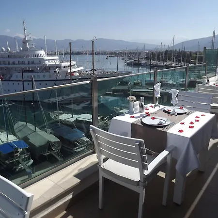 Alesta Yacht Hotel-2