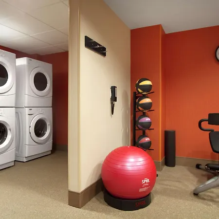 Comfort Inn & Suites Baltimore-2