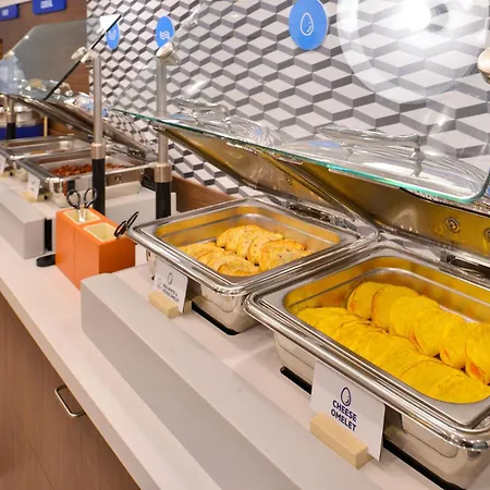 Holiday Inn Express & Suites Farmington Hills - Detroit By Ihg-2