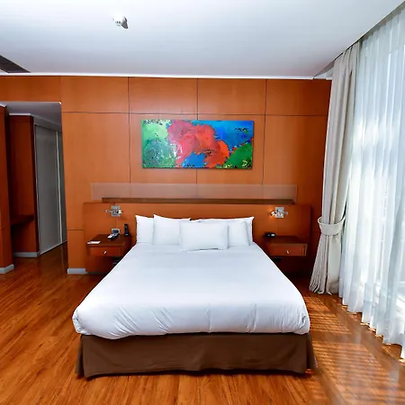 Radisson Ciudad Empresarial Santiago-2