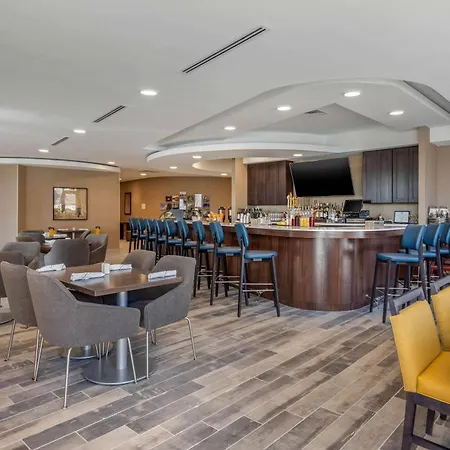 Cambria Hotel West Orange-3