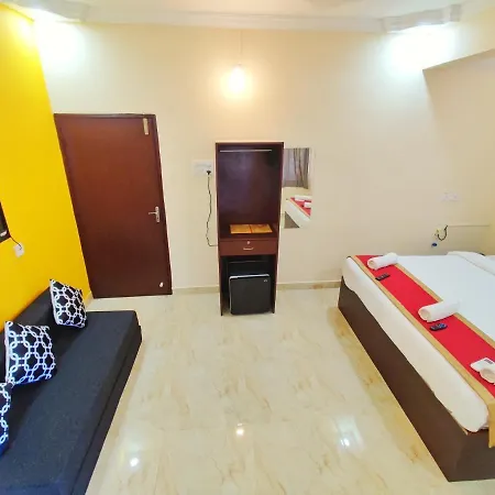 Hotel Candolim Aloft-3