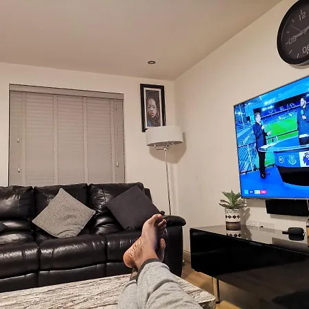 Langley Haven - 3 Bedroom House-2