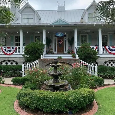 Caroline'S Bed And Breakfast-3
