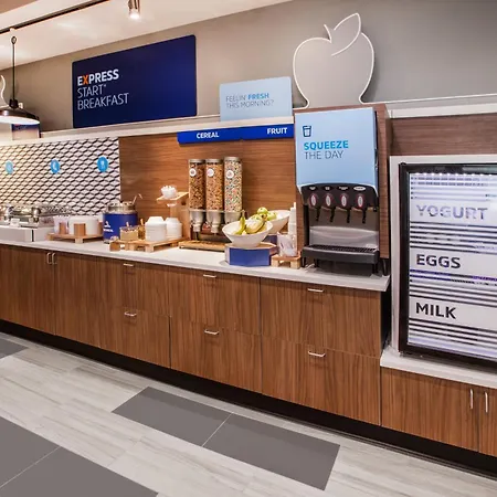 Holiday Inn Express & Suites Toledo West By Ihg-3