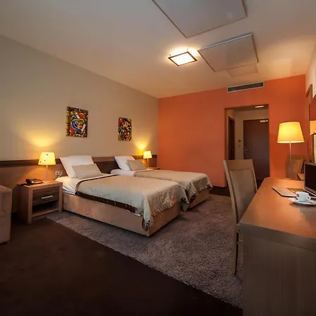 Hotel Kras-2