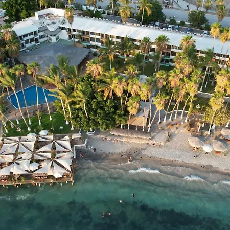 La Concha Beach Hotel & Club-3