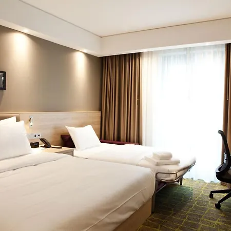 Hampton By Hilton Dortmund Phoenix See-2