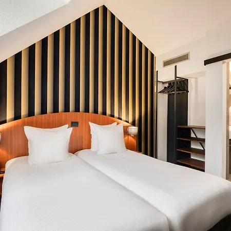 Aris Grand Place Hotel-3
