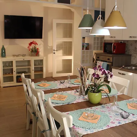 Aurora Bnb-3