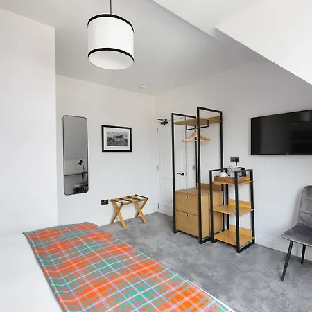 Castle Park Guest House-2