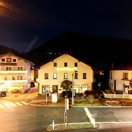 Bed & Rooms, Woergl-2