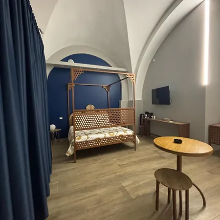 B&B DEL CORSO - Foggia - AMBIENTE SANIFICATO CON GENERATORE DI OZONO E LAMPADE GERMICIDA AD OZONO PER LA DISINFEZIONE DI ARIA E AMBIENTI - Parcheggio Custudito a pagamento - Netlifix TV-2