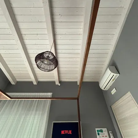 B&B DEL CORSO - Foggia - AMBIENTE SANIFICATO CON GENERATORE DI OZONO E LAMPADE GERMICIDA AD OZONO PER LA DISINFEZIONE DI ARIA E AMBIENTI - Parcheggio Custudito a pagamento - Netlifix TV-3