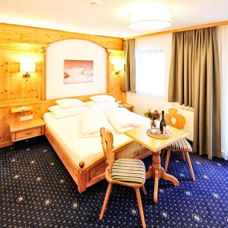 Hotel Garni Bellevue-3