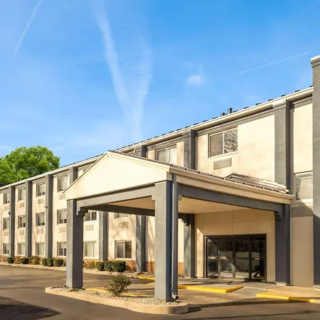 Americinn By Wyndham Woodstock Il-2